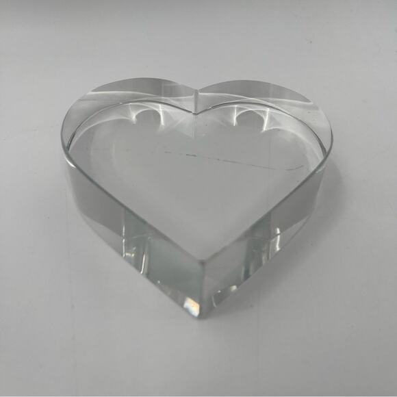 TIFFANY & CO Paperweight Crystal Heart Shaped Authentic with Scratches Luxury - Picture 8 of 12
